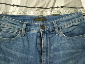 Straight Jeans