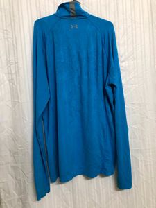 Under Armour Heat Gear Loose  Zip Blue T Shirt