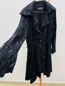 shrug black in condition like new