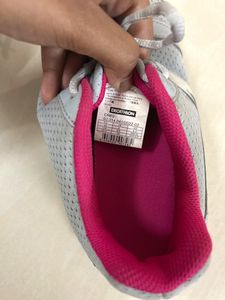 Unisex Decathlon Running Shoes UK 6.5