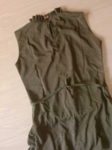 Cute Green Cinched Waist Top💚💅