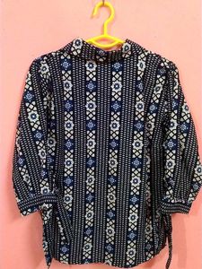 Blue and White Patterned Jeans Top  👕