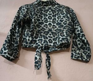 Leopard Print Crop shirt