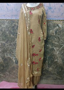Pakistani Suit