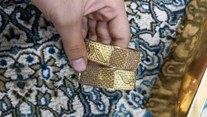 Bangles Set With Golden Kade