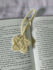 Crochet Star Bookmark or Bagcharm