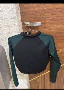 Crop Full Sleeve Tee