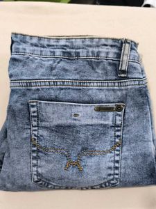 jeans