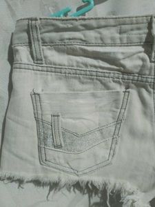 Frayed Hem Denim Shorts