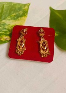 Maroon Ear Rings