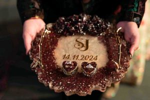 Resin Engagement Platter