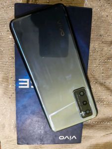 Vivo V20 SE (Model V2022) smartphone.
