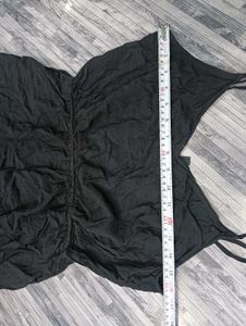 Tank Top Black Girlish Look