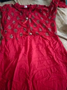 Red Kurti