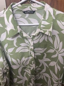 Leaf Print Green Shirt- Zudio XL size