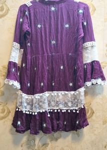 Women&#39;s Crepe Top.Size 38(Xl). Stretchable.