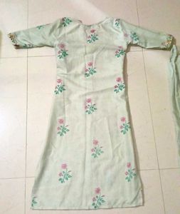Elegant Kurta Set (Size - S-small)