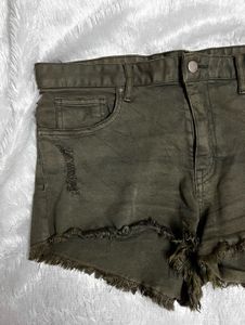 H&amp;M Olive Shorts
