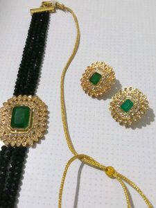 Necklace &amp; Earring Set