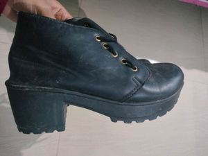 Black Boot For Women