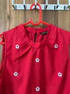 Red Dressberry Sleeveless Top