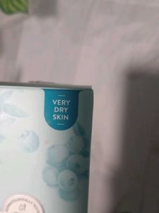 Dot &amp; Key Blueberry Moisturizer