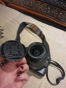Nikon D40 DSLR Camera