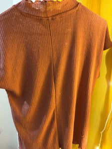 Ribbed Mock Neck Short Sleeve Top