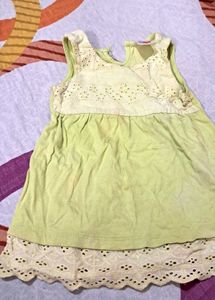 Baby  Green Frock.  6 To 12 Month.cotton