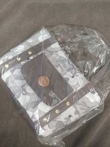 Stylish Floral Crossbody Bag