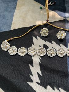 Elegant Kundan Jewelry Set