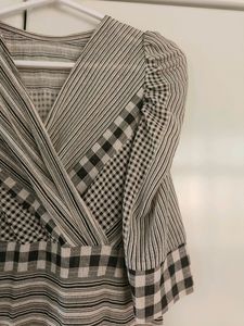Stylish Black &amp; White Top