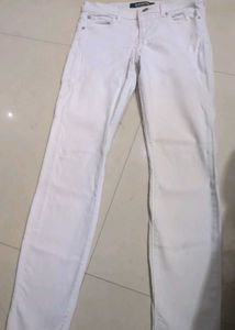 One White Jeans 4 T Shirts