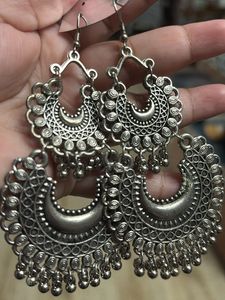 Silver chandbali