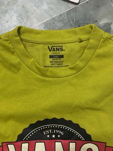 L vans tshirt