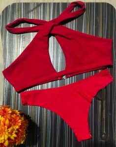 Red Crisscross Bikini Top &amp; Seamless Bottom