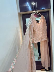 Lehenga Choli With Attached Sleeves Dupatta