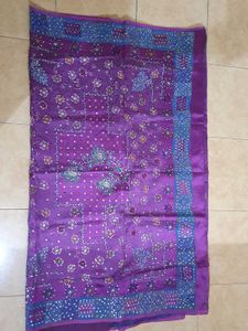 Beautiful Silk Saree With Blouse For Sale