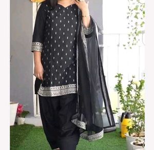 Elegant Black Patiyala Salwar Suit