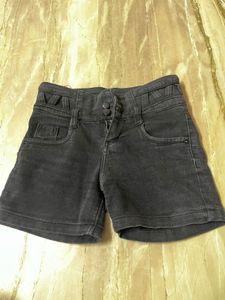 Black High-Waisted Denim Shorts - Trendy &amp; Versati