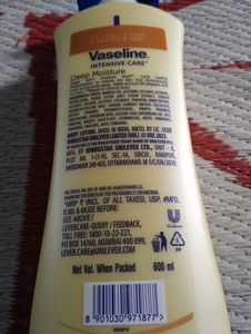 Vaseline Moisturizer