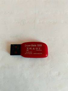 32 GB Sandisk Pendrive