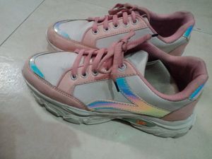 Pink  Shoes 👟For Girls