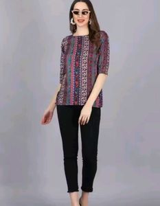Patterned 3/4 Sleeve Top