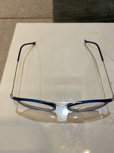 Eye Glassess With -2 Power In Both