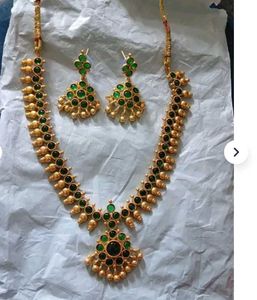 Emerald Stone Necklace Set