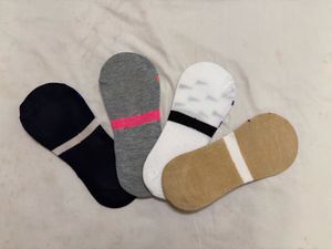 Pair Of Socks With 4 Basic Colour