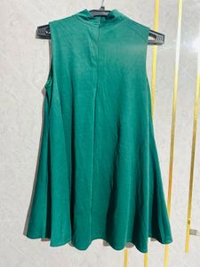 Green Sleeveless Top