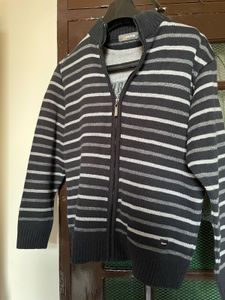 Duke Sweater with Zip Closure & Attached Inner