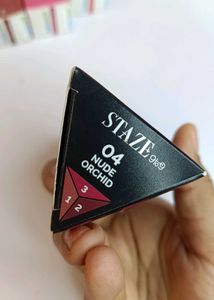 Stage Triangle Lipstick